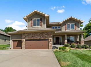 2320 SW Deer Run Rd, Lees Summit, MO 64082