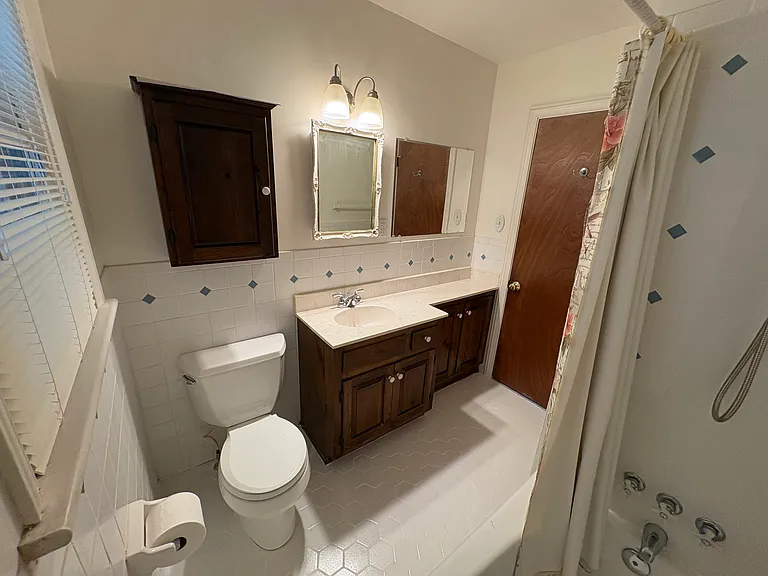 208 Hargrave Ave — Photo 11