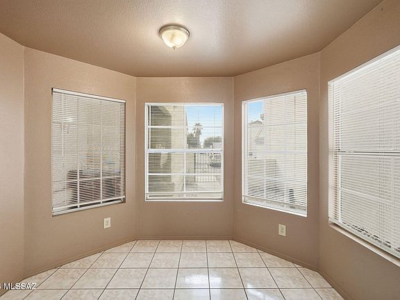 5th image of 2934 W Laquila Aerie