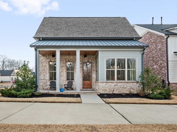 400 Valley Forge Ln, Rossville, TN 38066