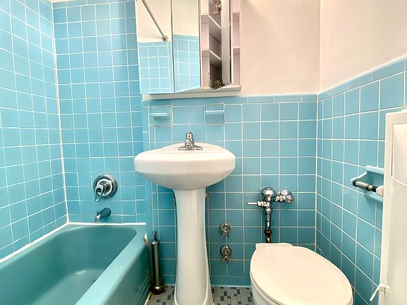 4th image of 408 E 83rd St APT 1A