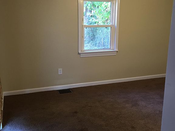 5th image of 530 Union Ave
