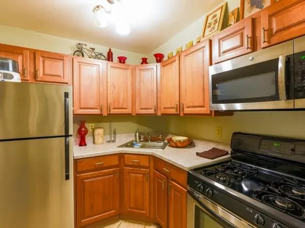 190 W merrick Road #2a, Freeport, NY 11520