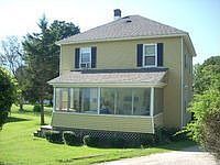 2nd image of 27 Burns St