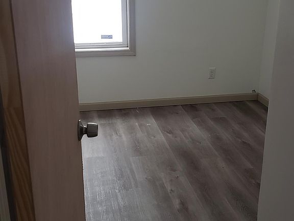 Entrance to the bedroom