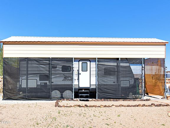 2nd image of 49556 Rainbow Ln