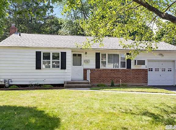 2nd image of 11 Heath Ln