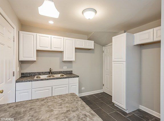 5th image of 8631 S Saint Lawrence Ave