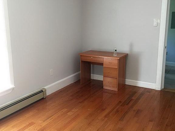 4th image of 192 Billings St APT 4