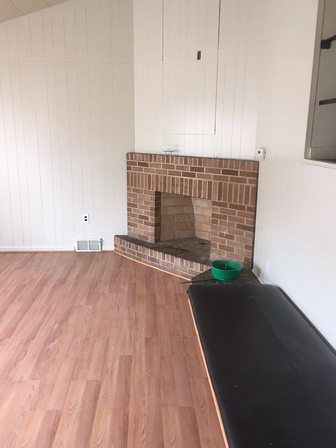 2nd image of 2417 Denfield St