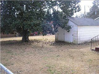 3rd image of 4C Country Club Hls