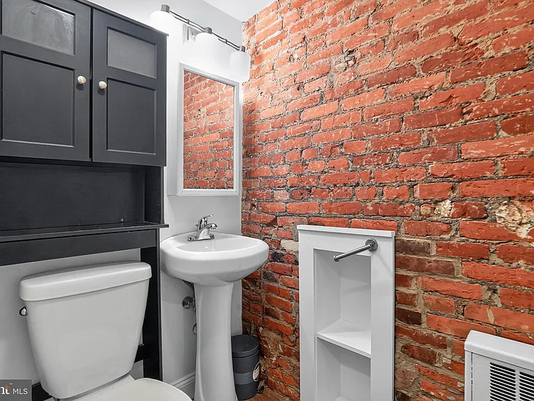 2008 Spruce St #1M — Photo 12