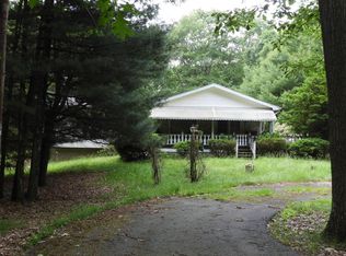 8402 Bear Creek Blvd, Wilkes Barre, PA 18702