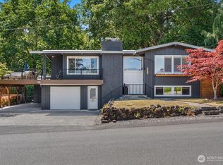 9514 Goodman Ave, Gig Harbor, WA 98332