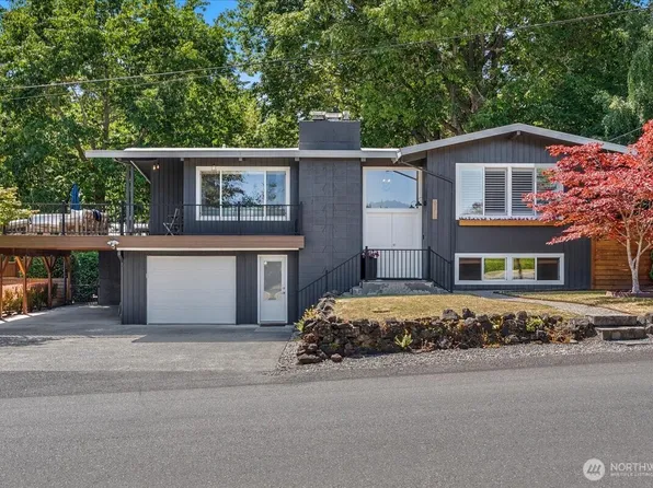 9514 Goodman Avenue, Gig Harbor, WA 98332