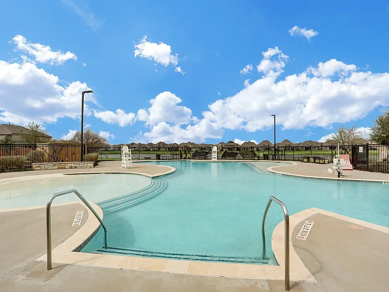 5414 Rustic Ruby Dr — Photo 16
