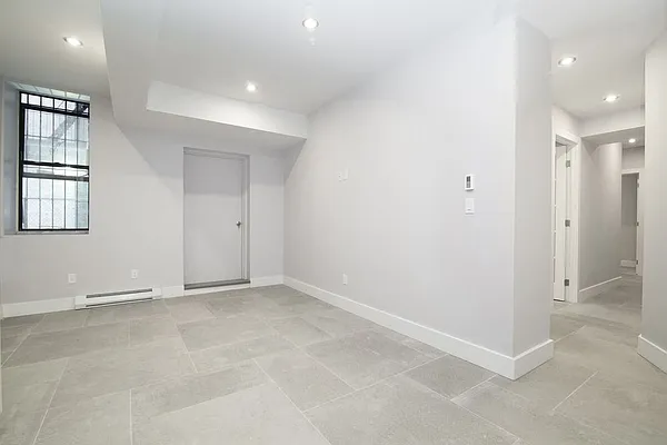 Rented by REAL New York | media 28