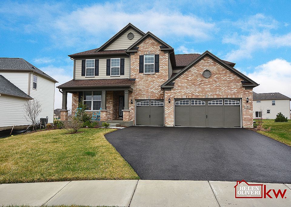 1st image of 5 Brentwood Dr