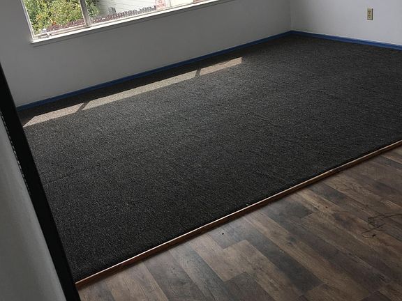 new leaving room floor+ rugs