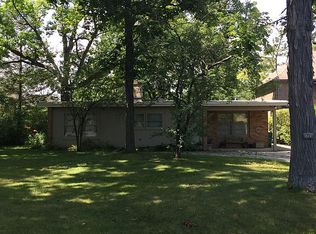 1520 Hawthorne Pl, Deerfield, IL 60015