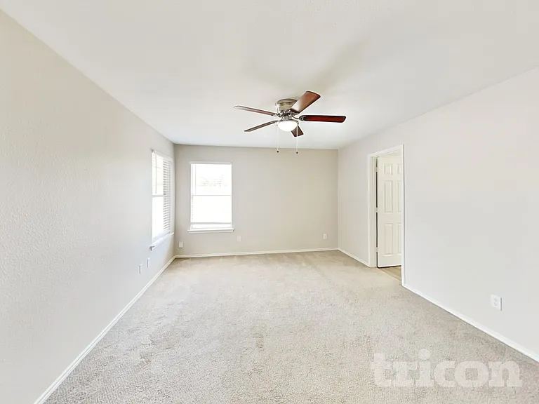 231 Cardinal Way — Photo 7