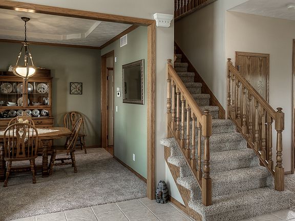 5th image of 7422 S 94th St