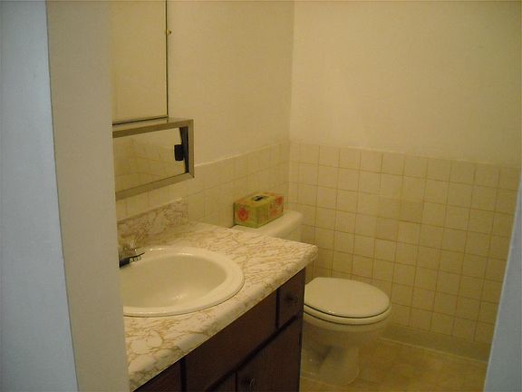 5th image of 2620 9th Ln APT 108