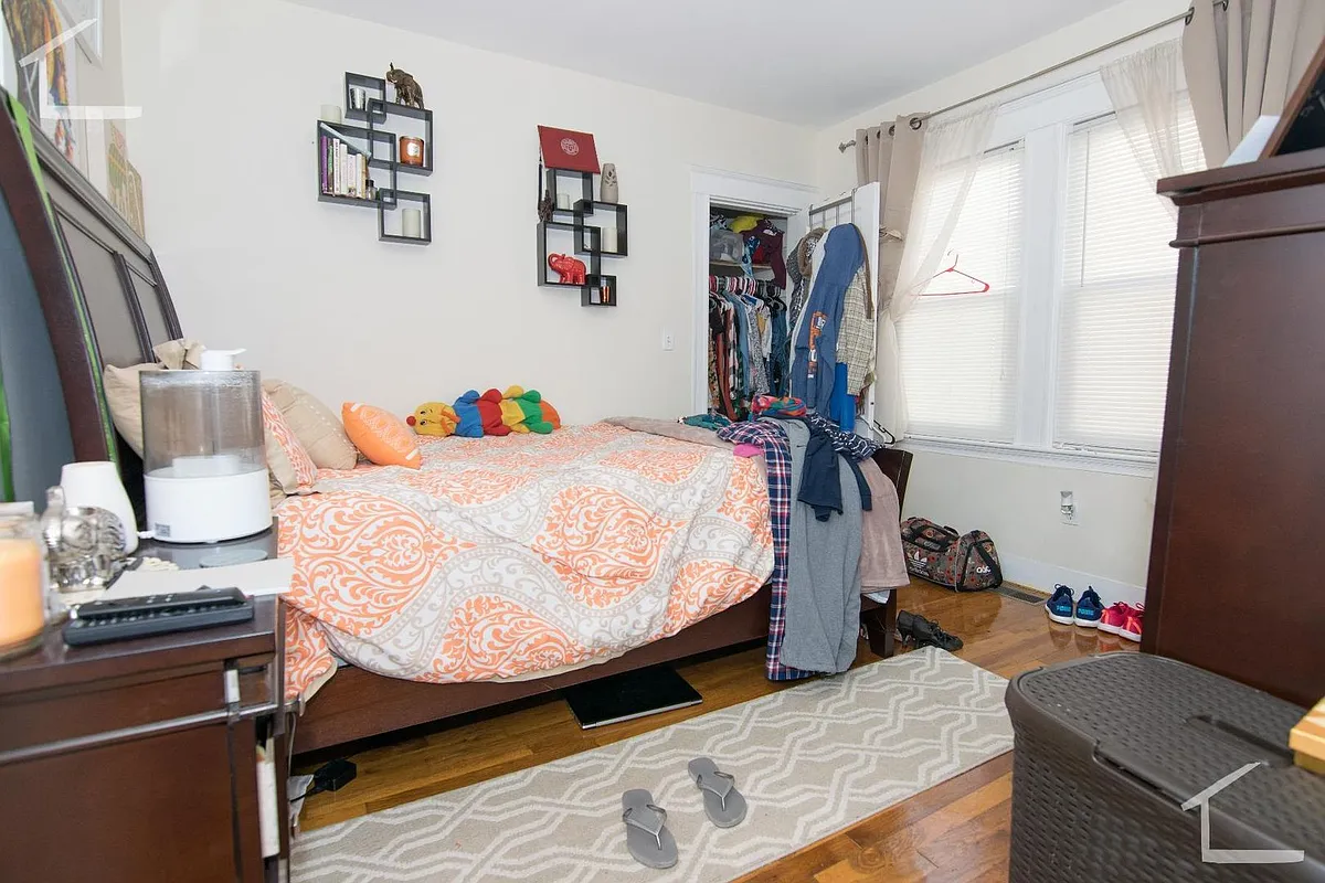 Building Photo - 212 Arlington St #1A