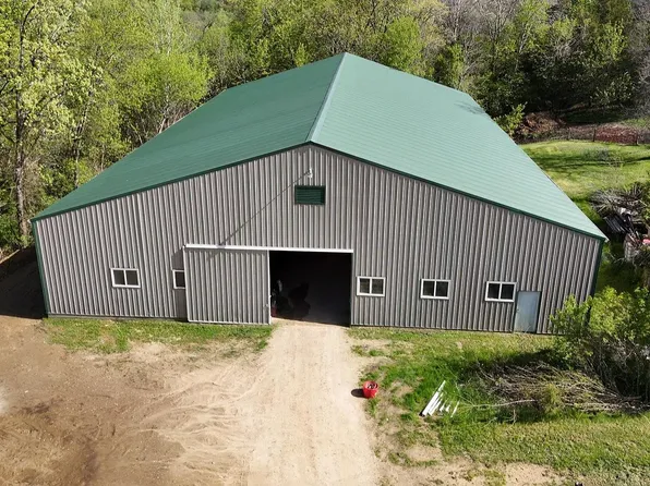 25578 218th Ave, Delhi, IA 52223