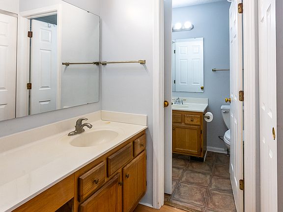 4th image of 9029 Crook Dr N