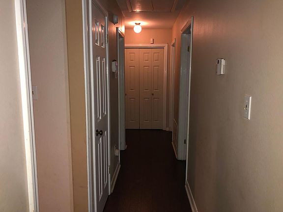 5th image of 4546 Pine Crest Dr