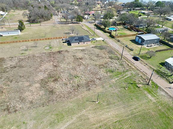 4th image of 822 E Jess Hinton Rd