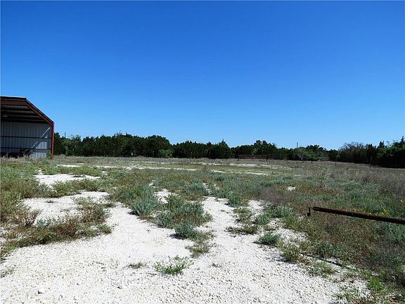 2nd image of 2615 E State Highway 22