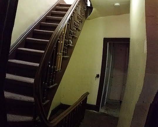 3rd image of 785a Macdounough St #3
