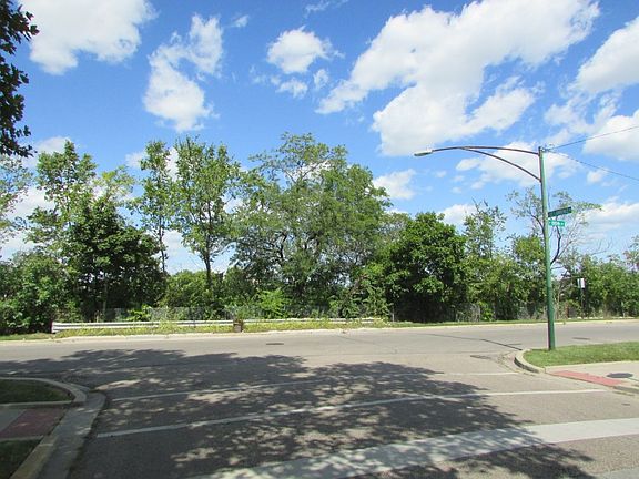 4th image of 10004 S Saint Lawrence Ave