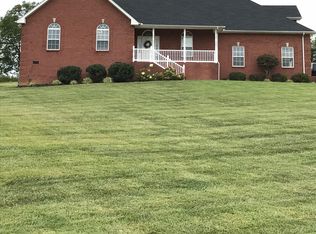 225 Bridle Path Ln, Hartsville, TN 37074