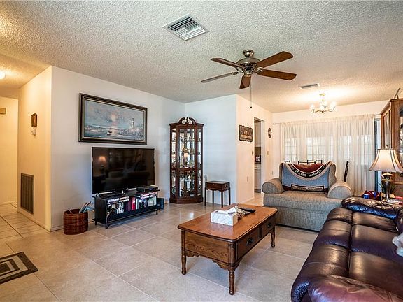 3rd image of 10632 Mira Vista Dr