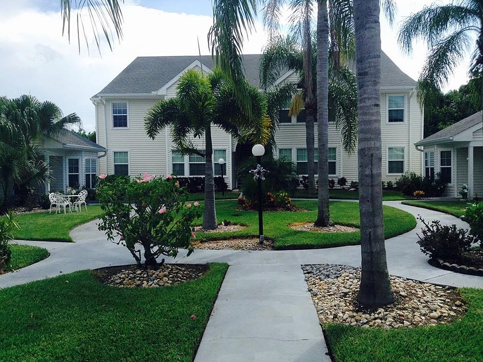 1st image of 1915 Westminster Cir #5