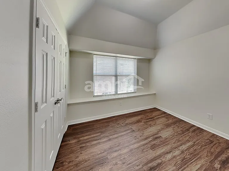 3720 Drexel Dr — Photo 17