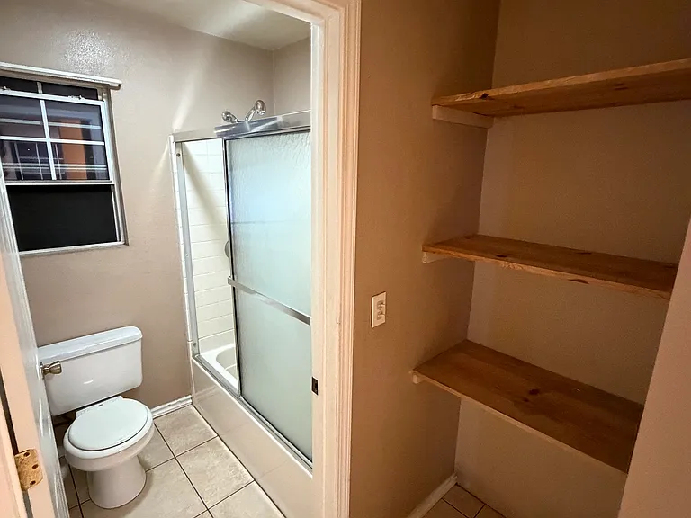 354 S Ferris Ave — Photo 6
