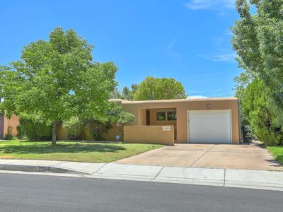 715 Alvarado Dr NE, Albuquerque, NM, 87108