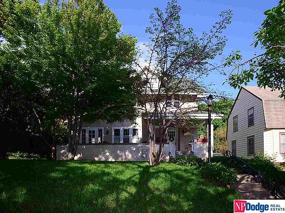 2nd image of 424 N 41st St