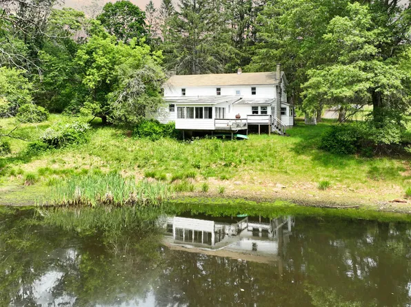 112 Pond Ferran Way, Milford, PA 18337