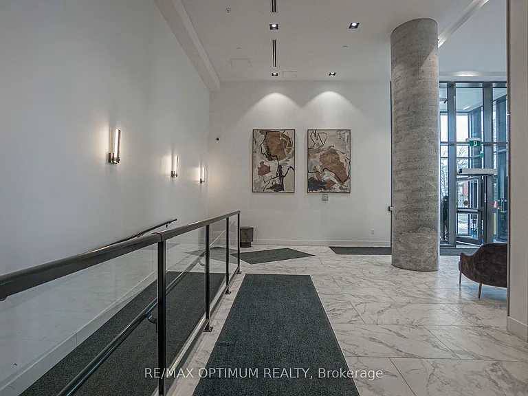 15 Wellington St #603 — Photo 11