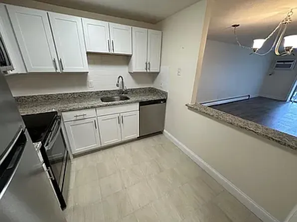 24 Whites Ave, Watertown, MA