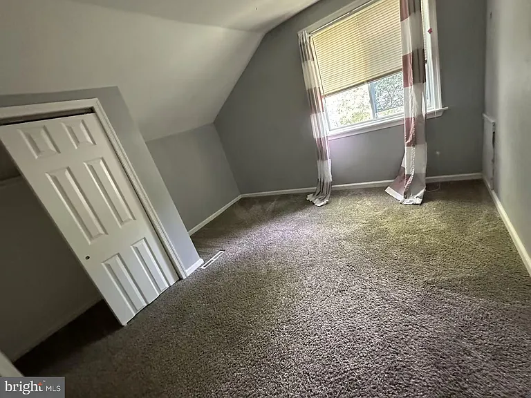 26 Cornwall Dr — Photo 10