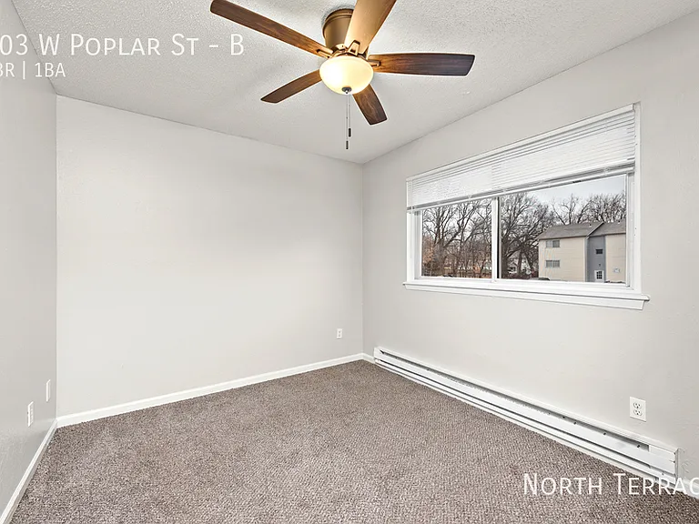 Poplar Place — Photo 34