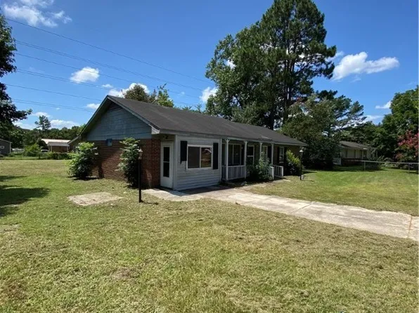 3631 Kenny Dr, Hope Mills, NC 28348