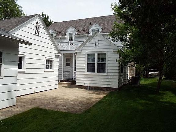 2nd image of 1256 N Superior St