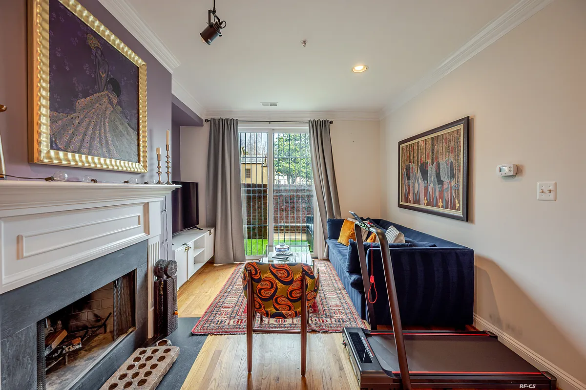 Building Photo - 2801 Connecticut Ave NW #16